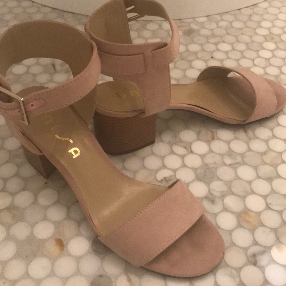Unisa ankle strap suede shoes